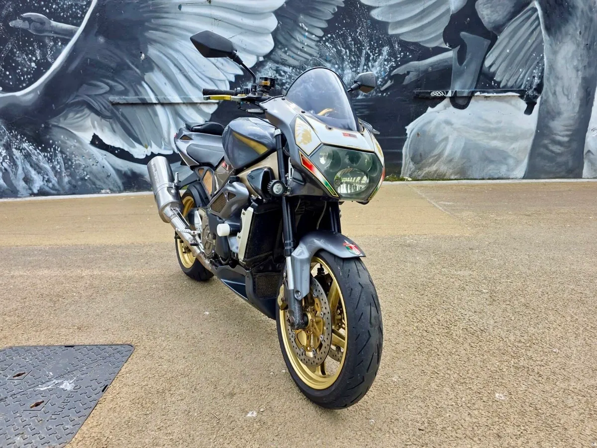 Aprilia Tuono - Image 4