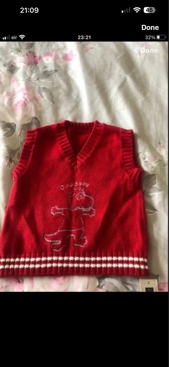 Boys  BNWT vest jumper 6/9 mths €5 - Image 1