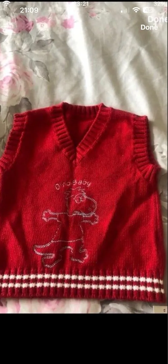 Boys  BNWT vest jumper 6/9 mths €5 - Image 2
