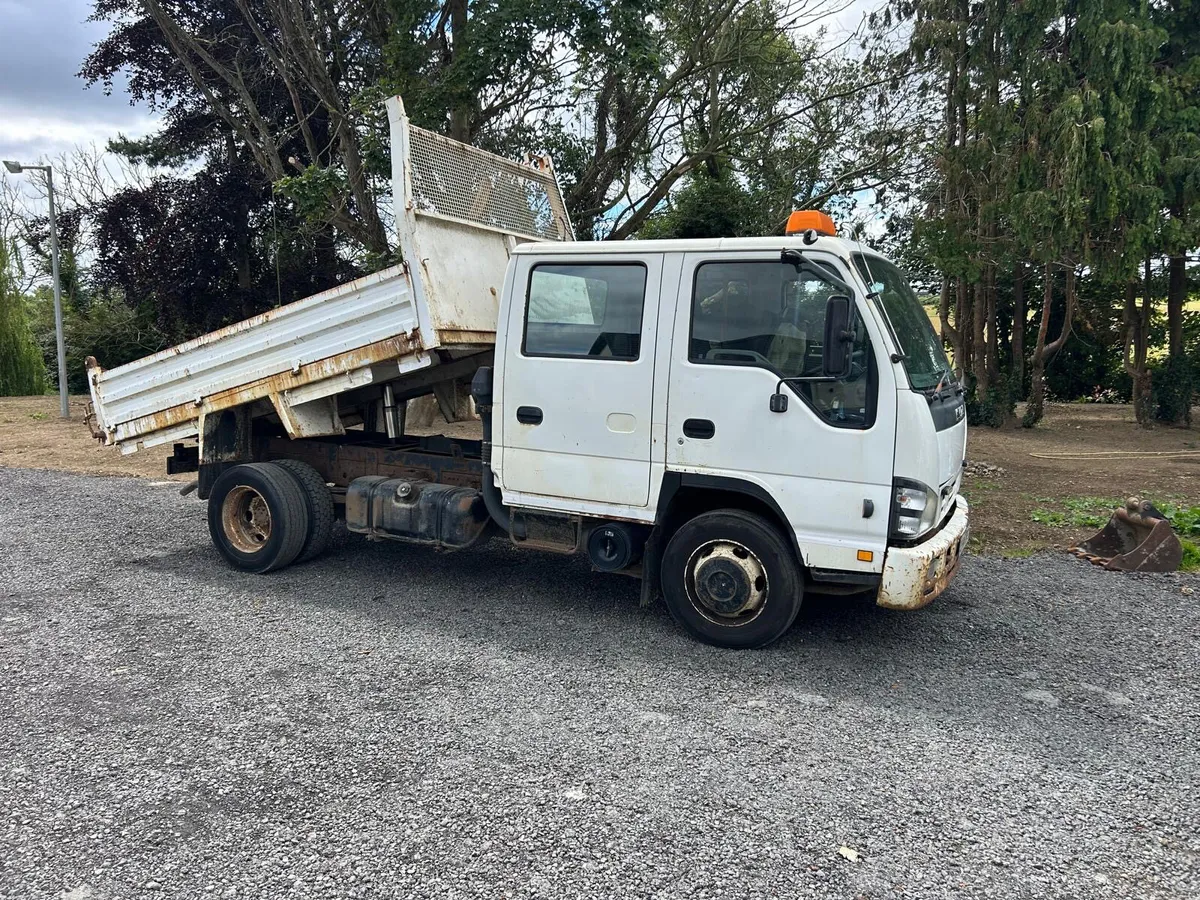 Isuzu Nqr 2006 Tipper - Image 1