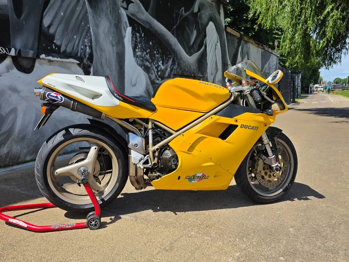 Ducati 916 - Image 4
