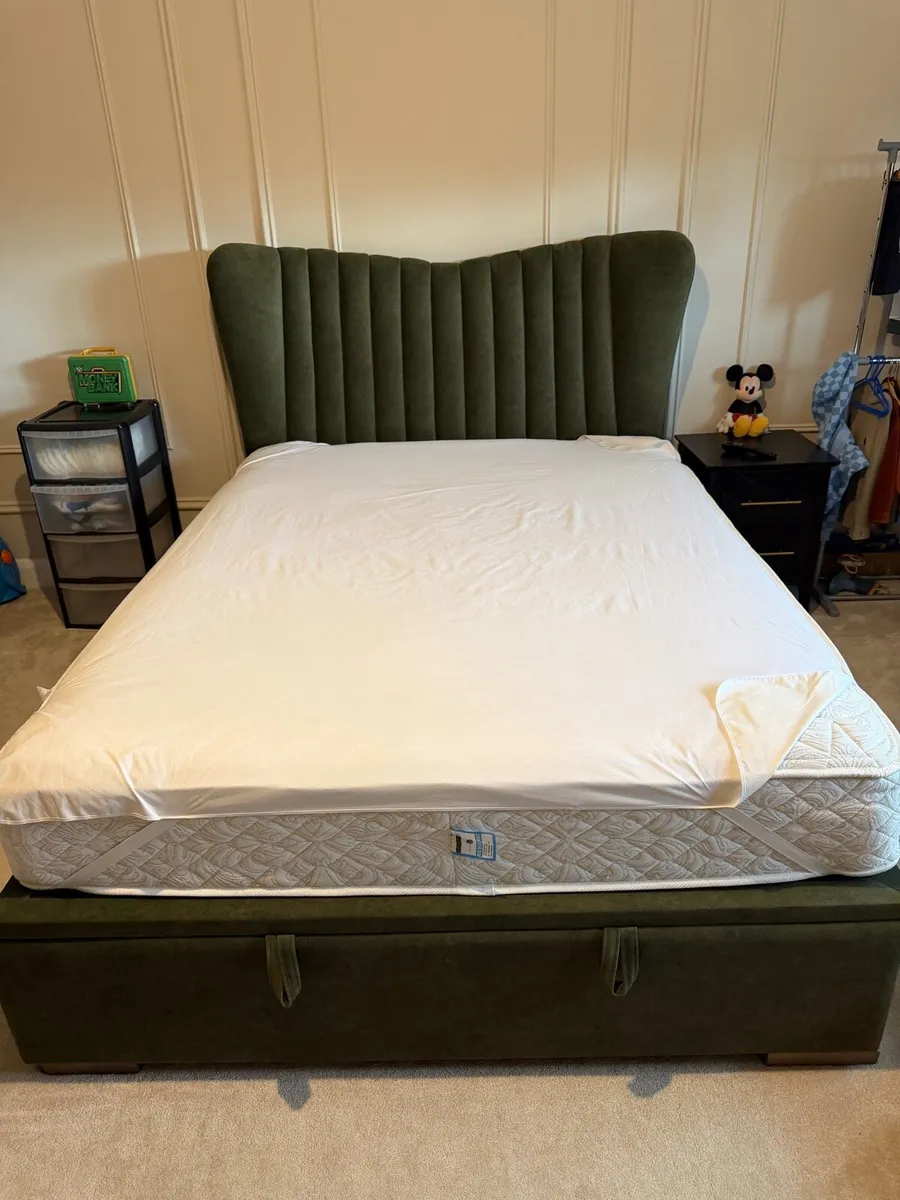 King size Ottoman bed frame and mattress - Image 2