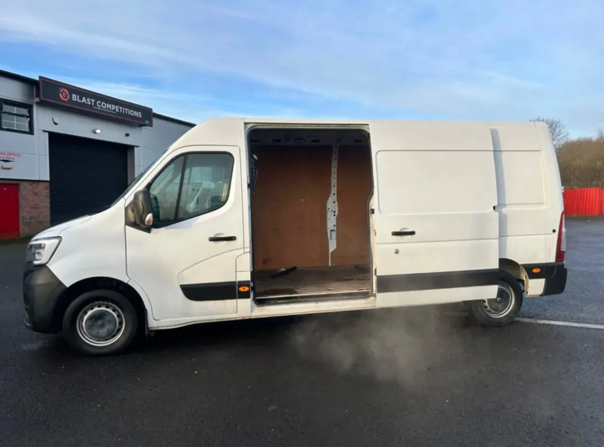 Renault Master 2021 on IRISH PLATES - Image 4