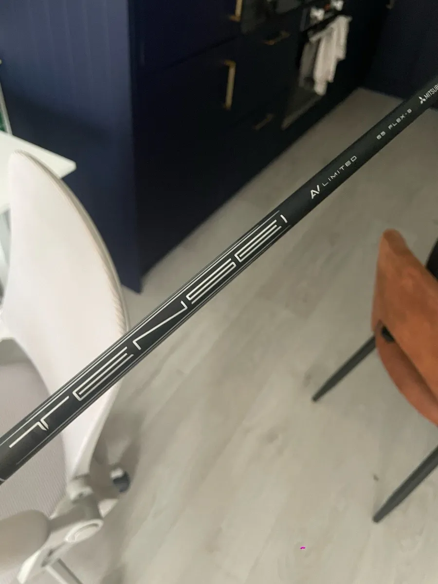 Left Hand Taylormade Qi35 Driver Upgraded shaft - Image 4