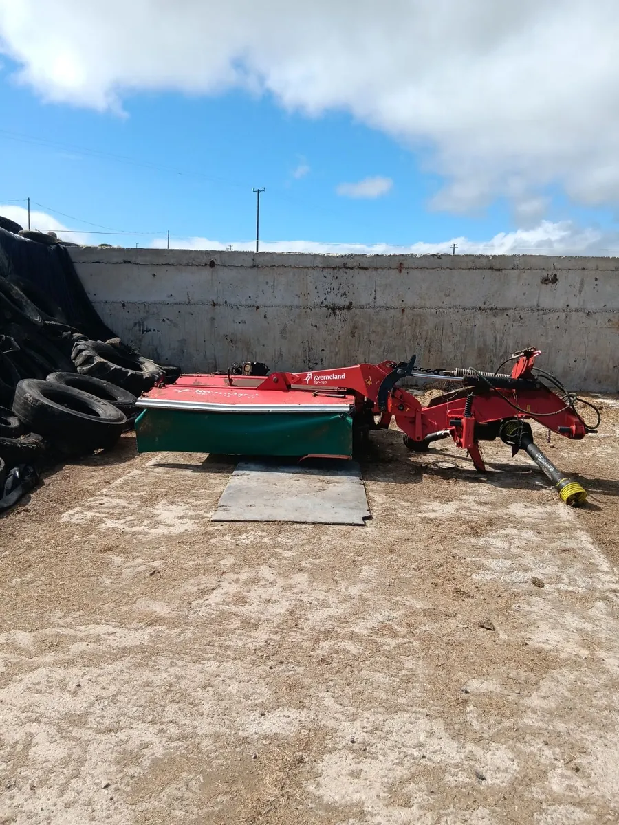 Kverneland 3224 8ft conditioner mower - Image 1