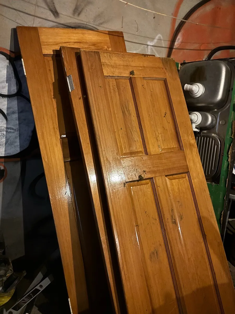 10 interior doors - Image 1