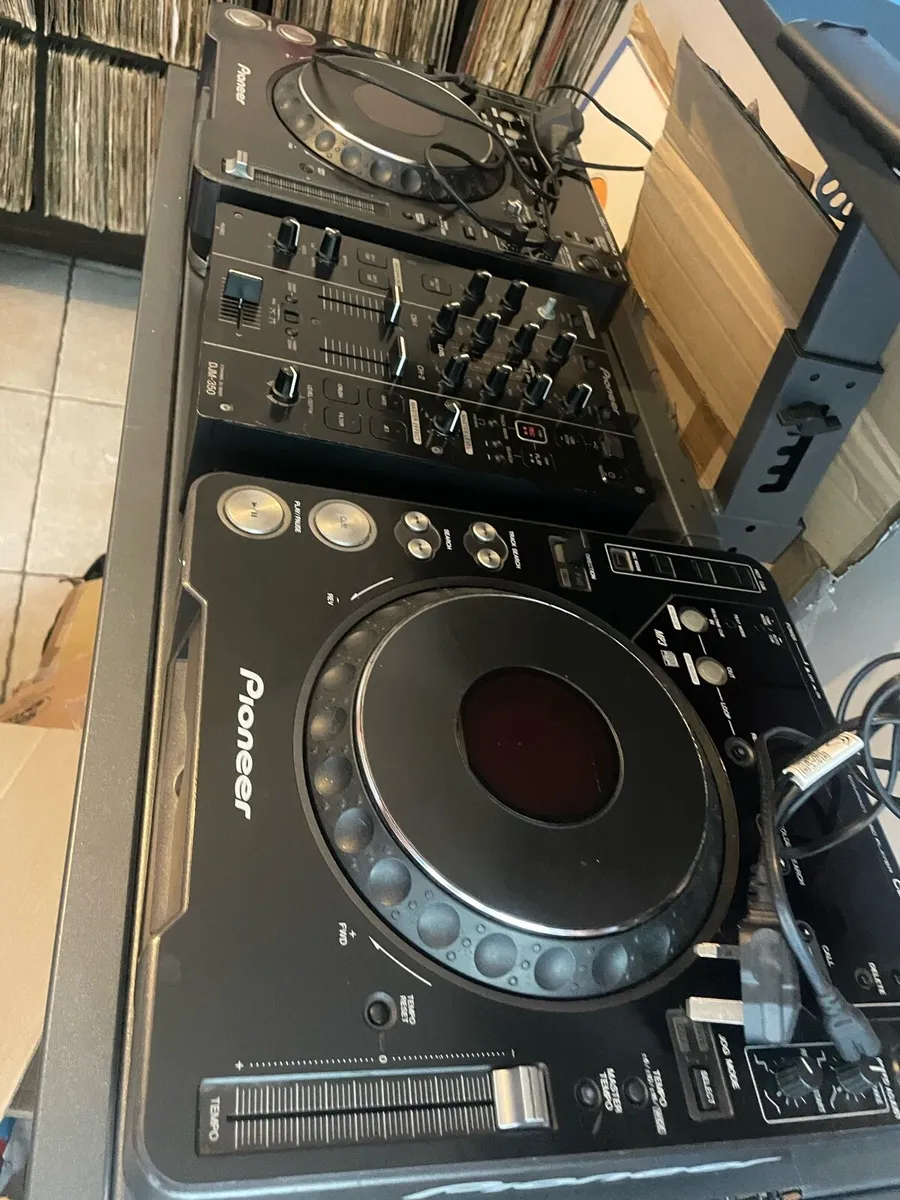 Dj set up CDJ 1000mk3+DJM350 - Image 1