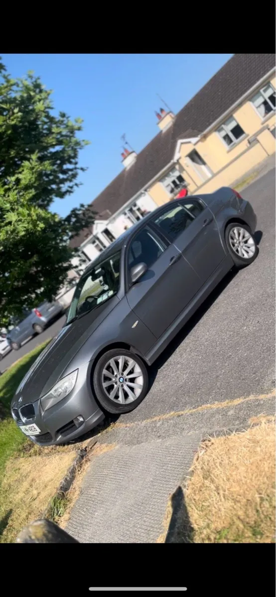 BMW 318D - Image 1