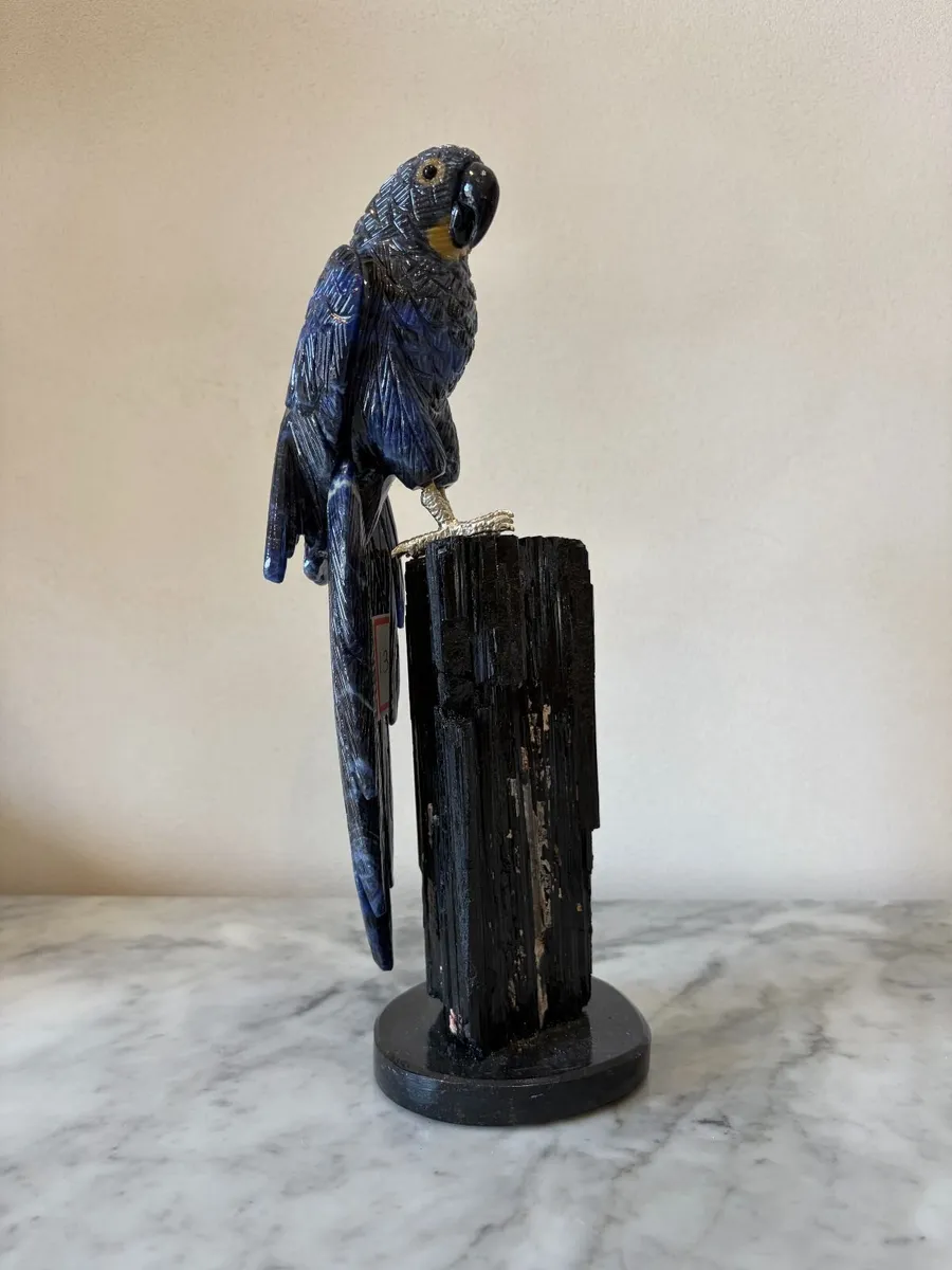 🦜 Large Hand-Carved Blue Sodalite Macaw - Image 4