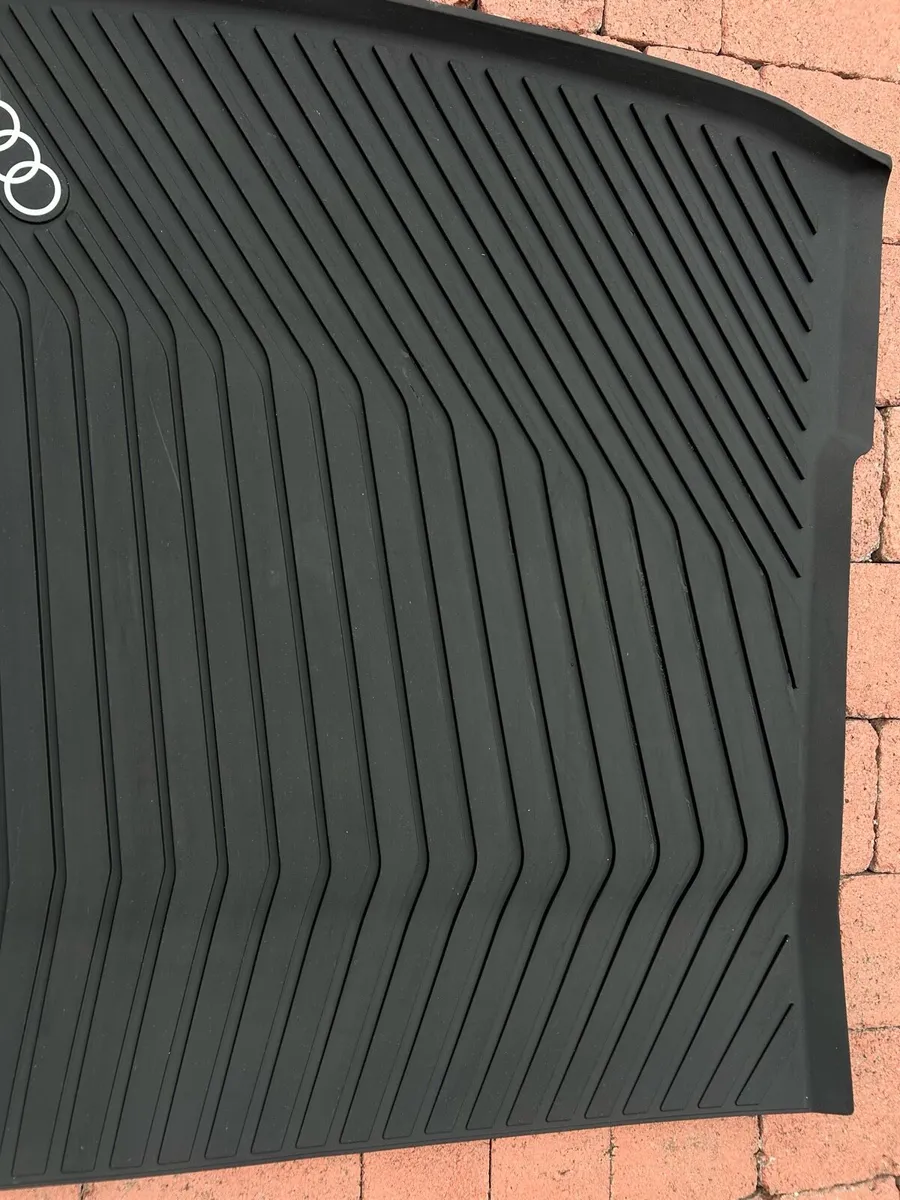 Genuine Audi Q6 e-tron Boot Liner / Mat - Image 3