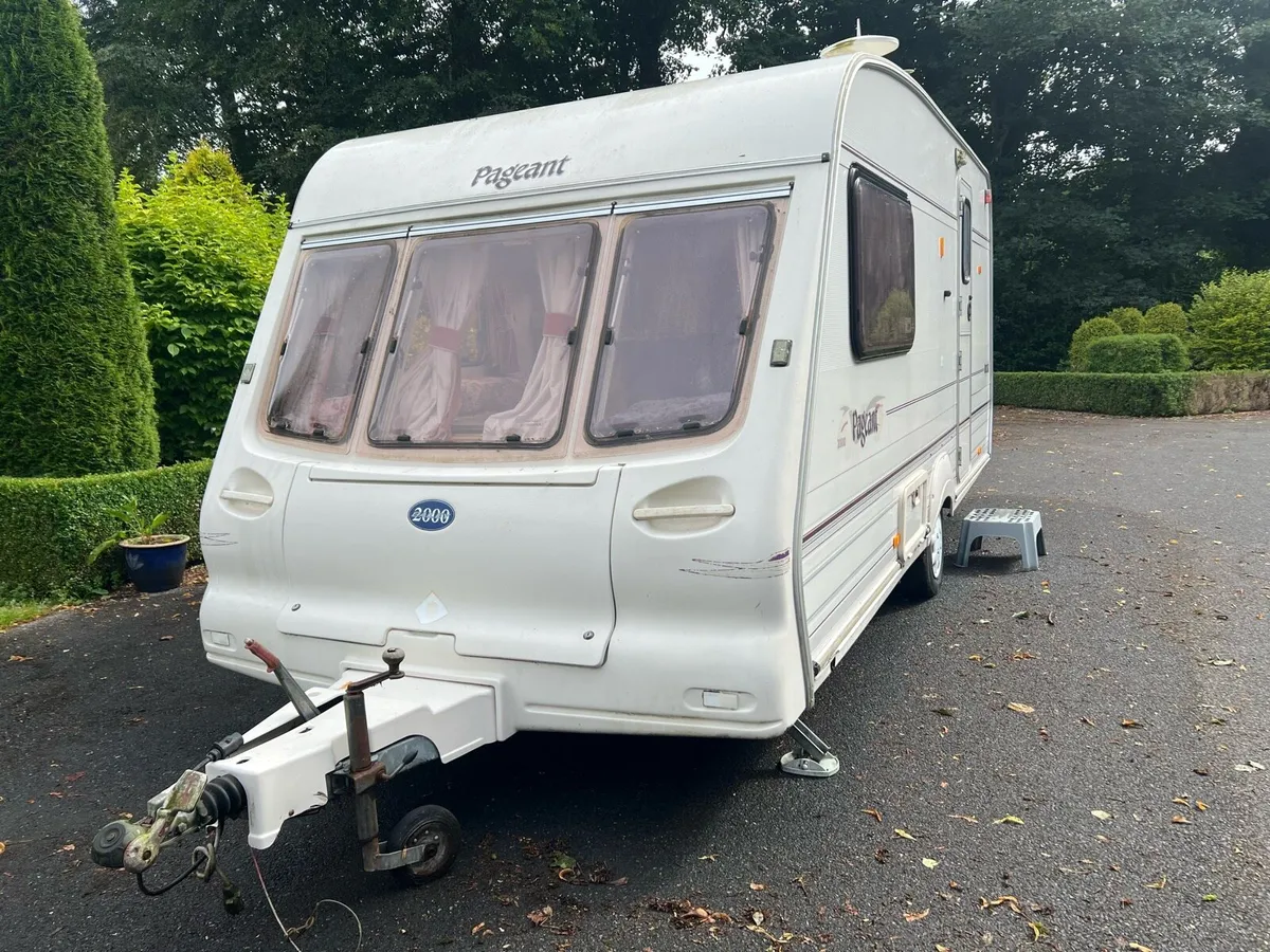 Bailey Pageant 2000 imperial 2 Berth - Image 3