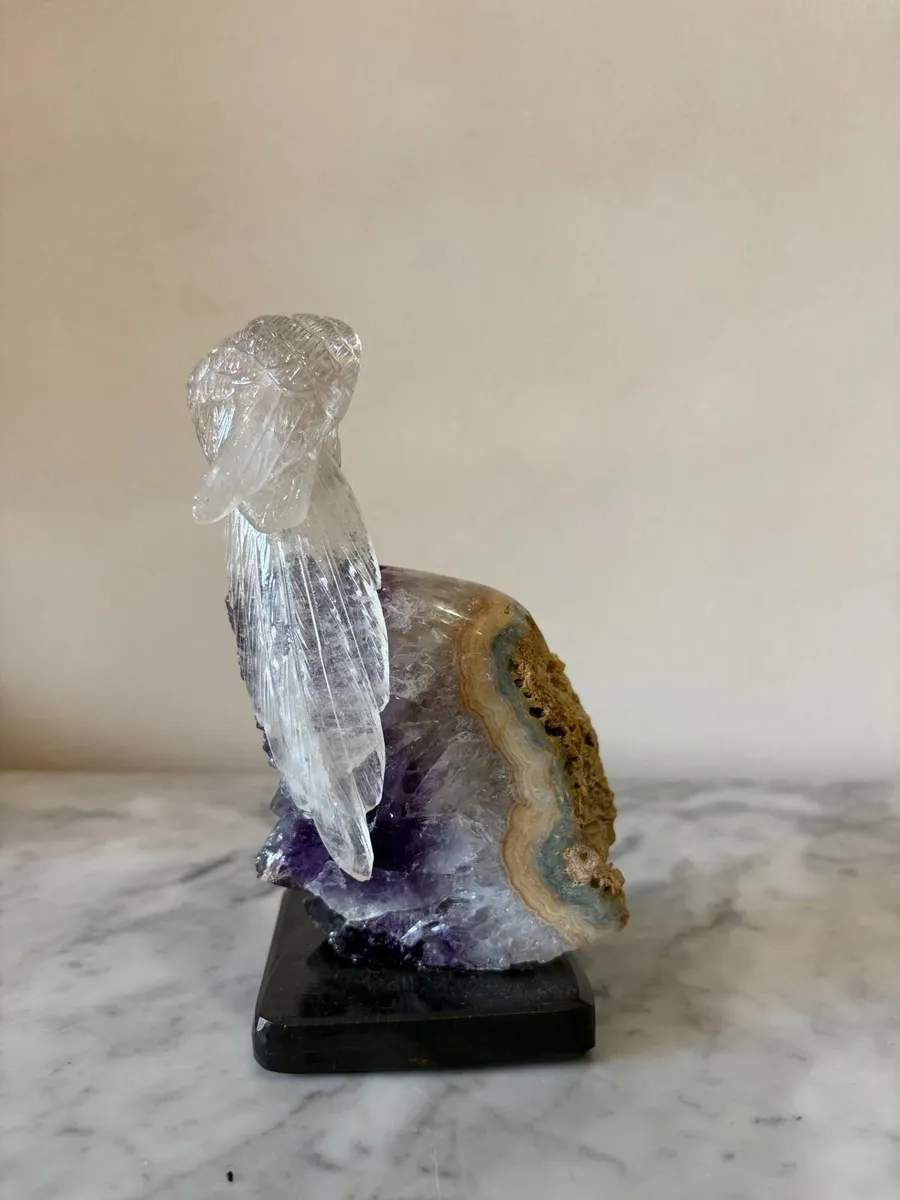 🪨 Clear Quartz Parrot on Deep Purple Amethyst - Image 2