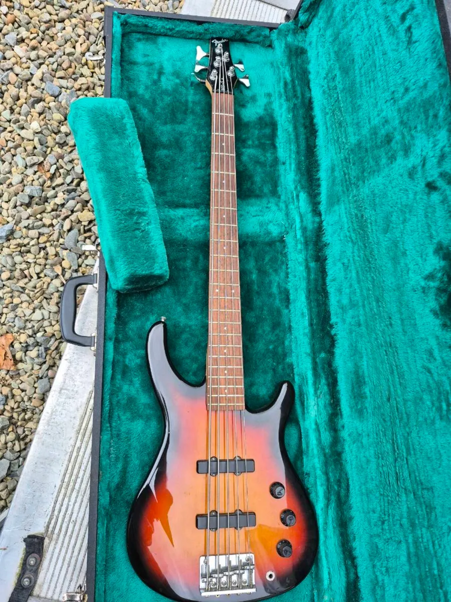 Fender bass - Image 2