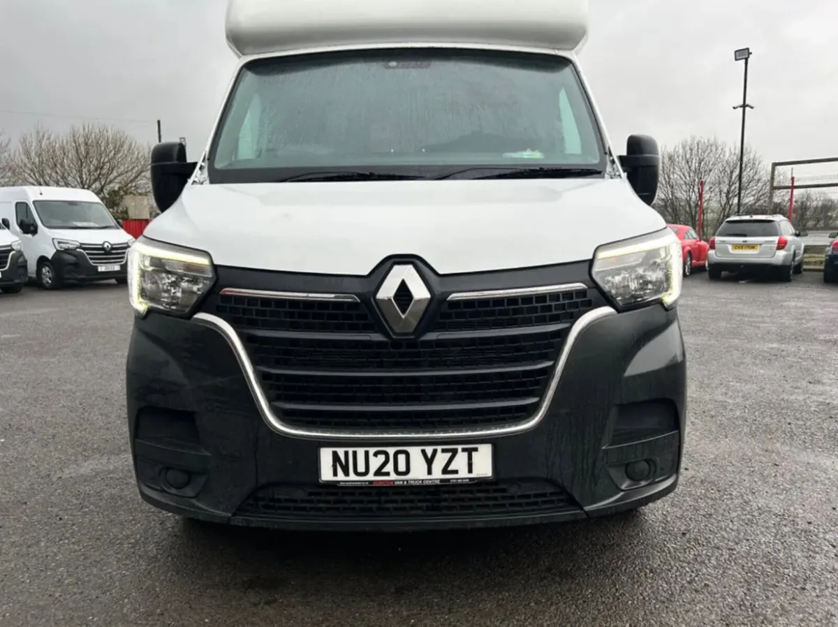 2020 Renault Master Luton Body - Image 2