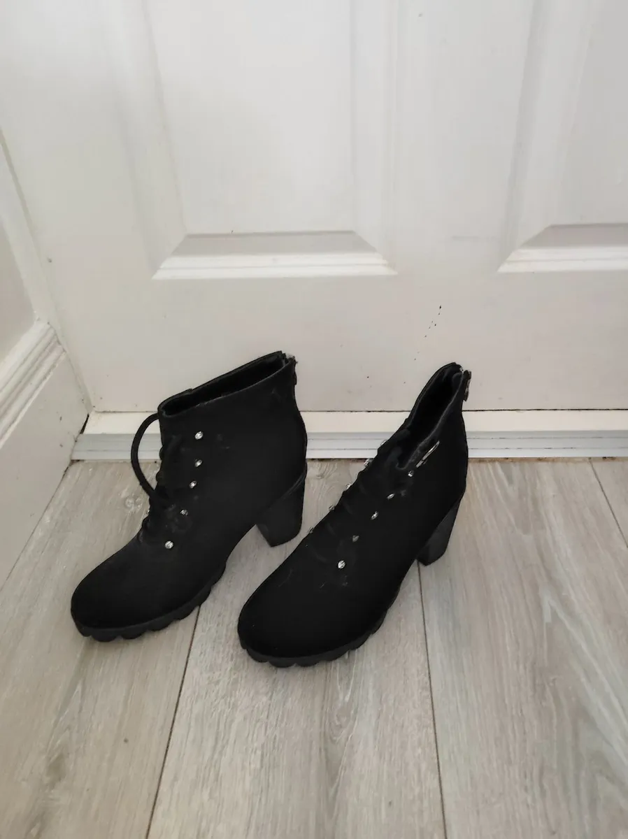 Shoes - Image 2