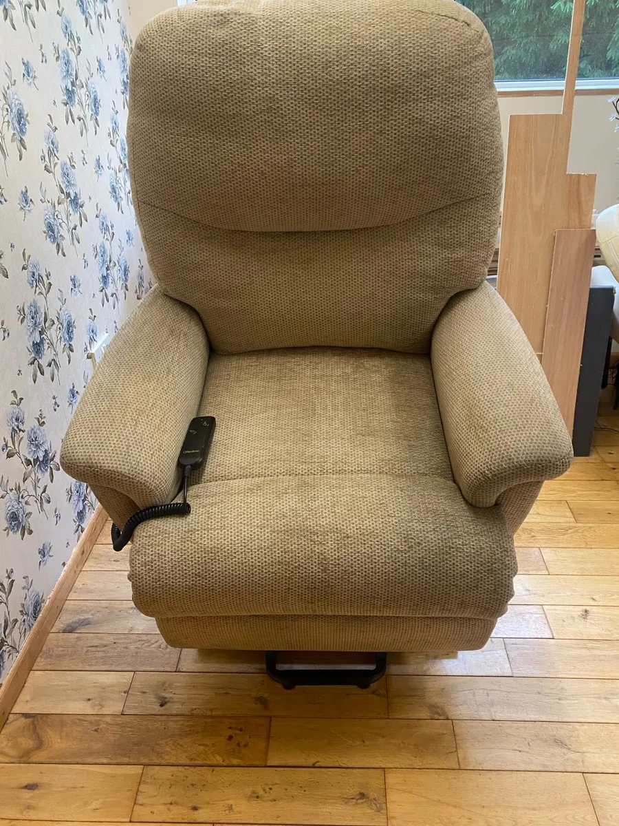 Sherborne Electric Rise & Recline Chair - Image 1