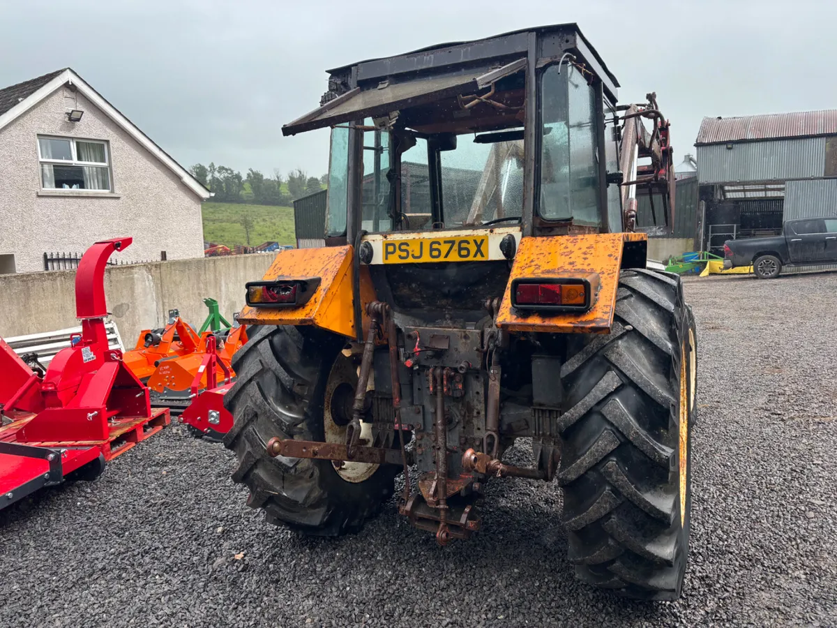 Renault 68-14 & loader - Image 3