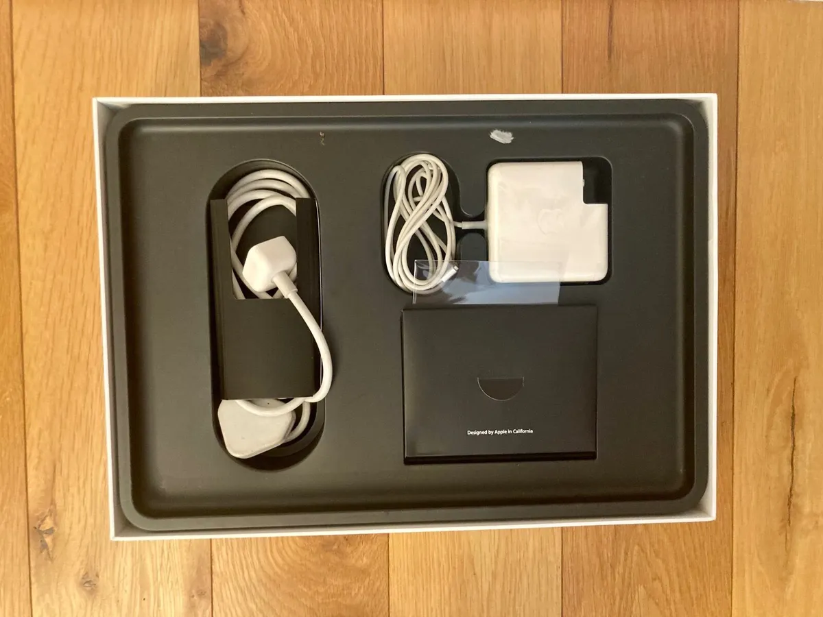 2015 Apple Macbook Pro 15" - Image 4