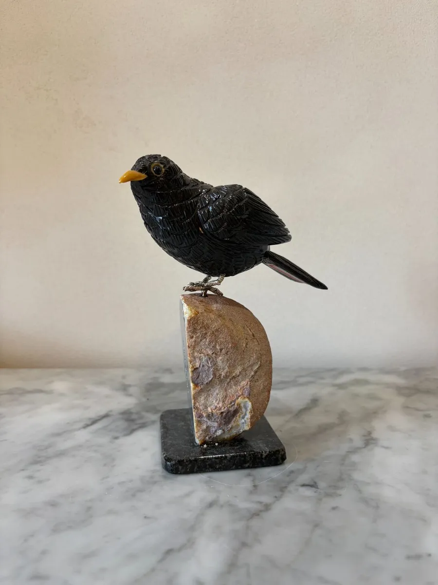 🐦 Hand-Carved Gemstone Blackbird on Crystal Geode - Image 3