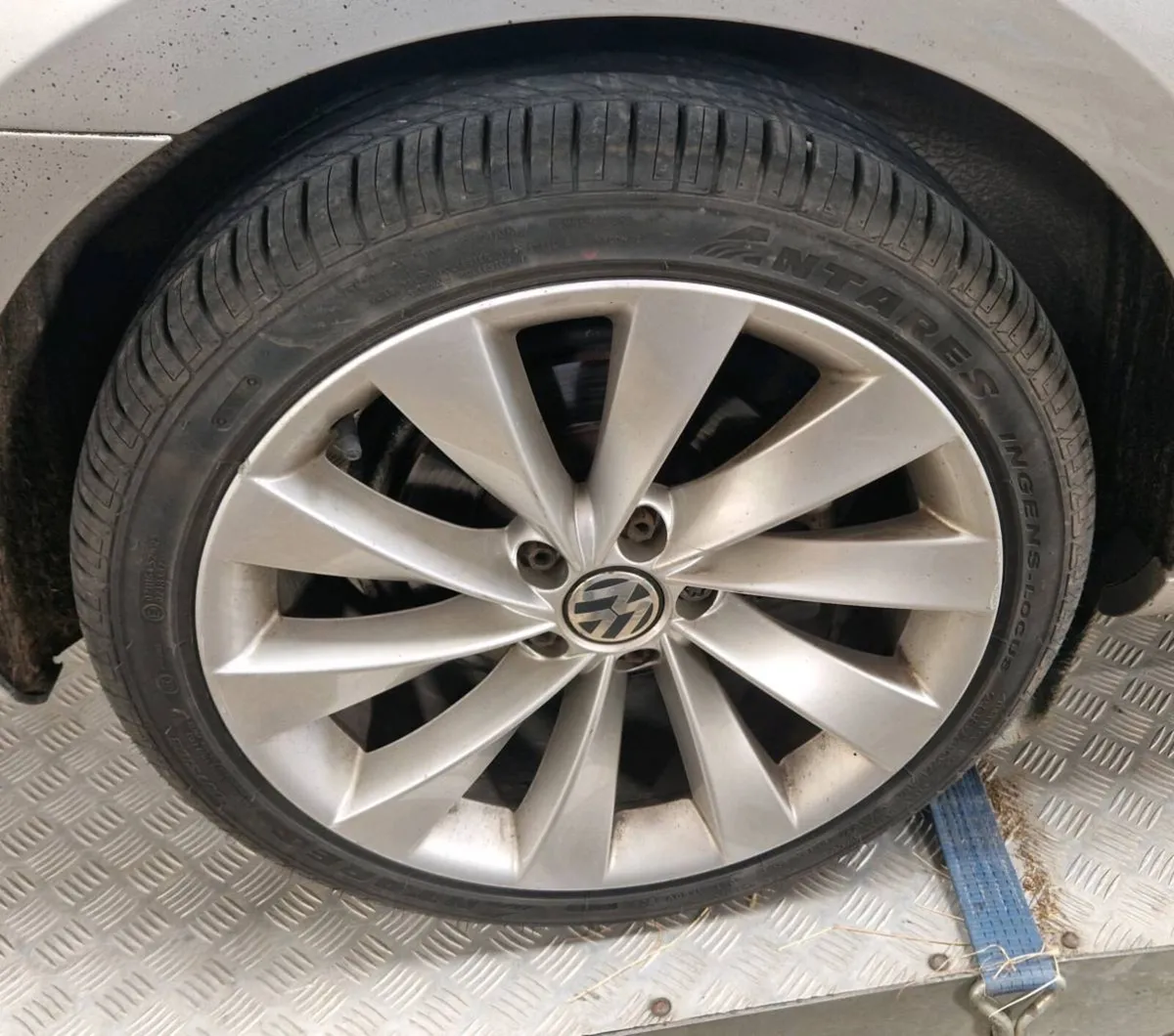 2013 Volkswagen CC Breaking. - Image 4