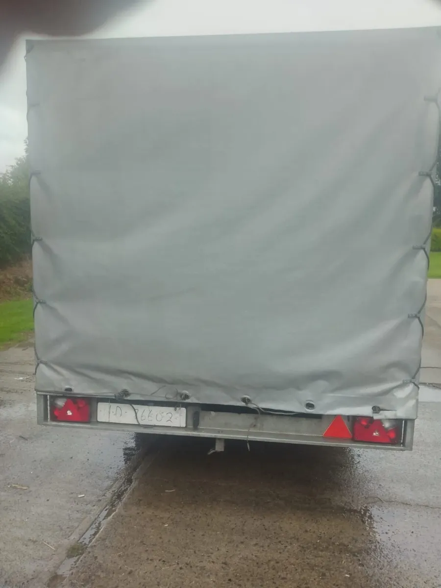 Twin axle tarp covered trailer - Image 2
