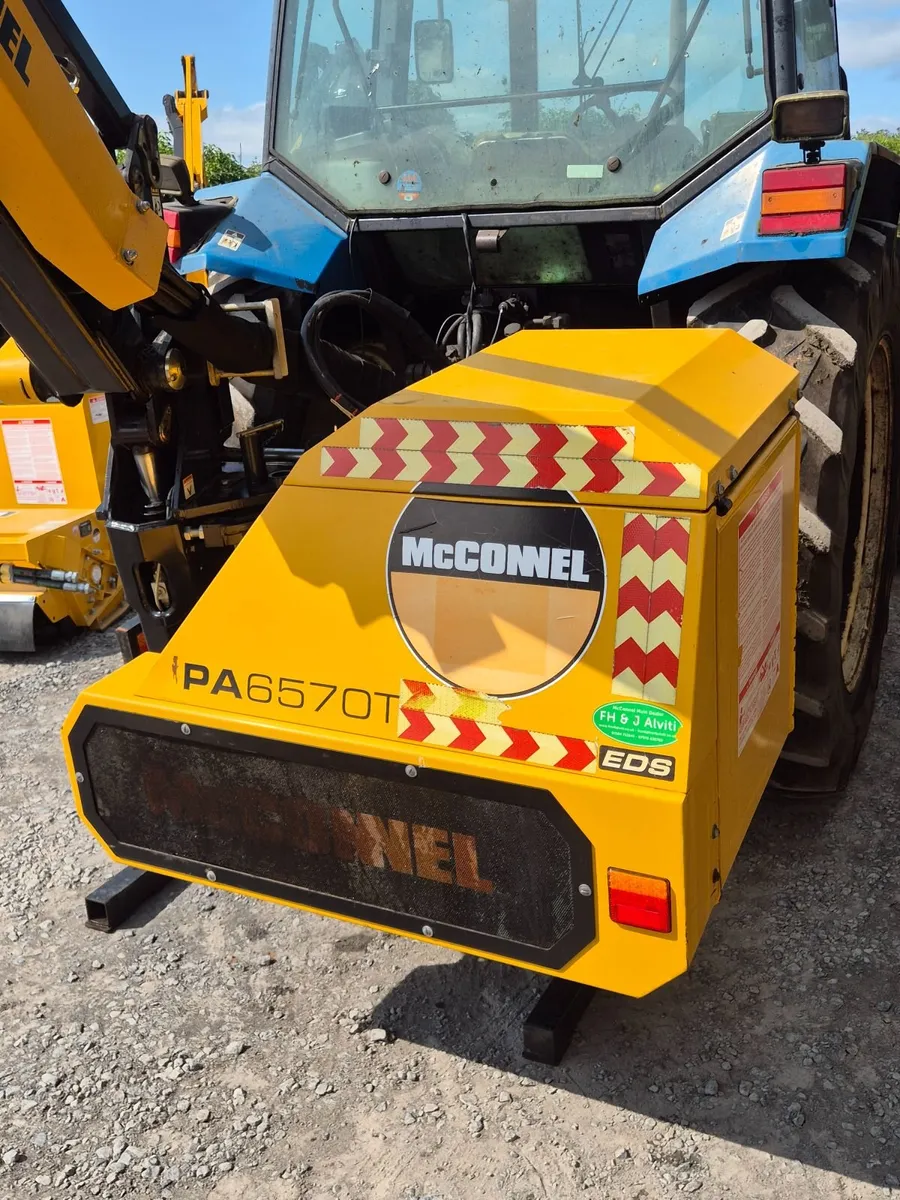 Mcconnel  PA6570T Hedgecutter - Image 2