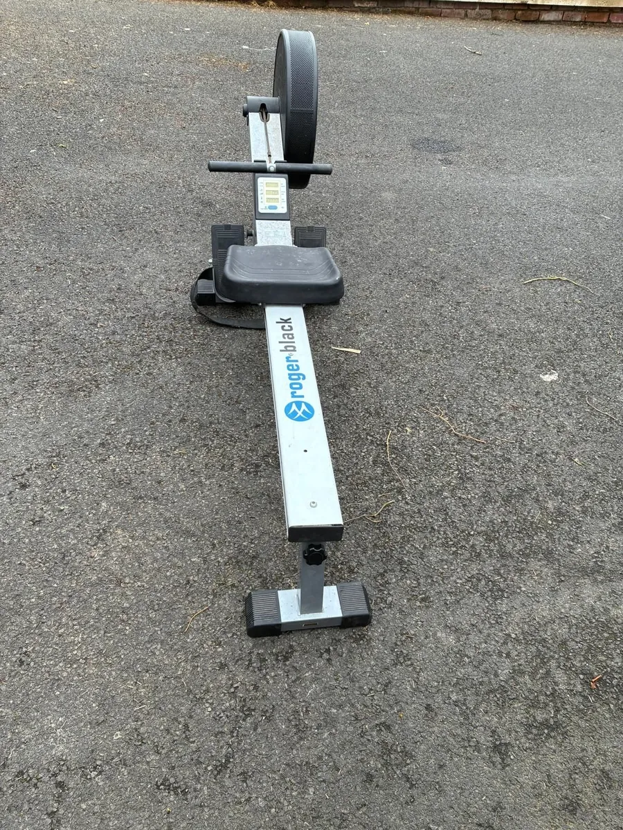 rowing machine - Image 1