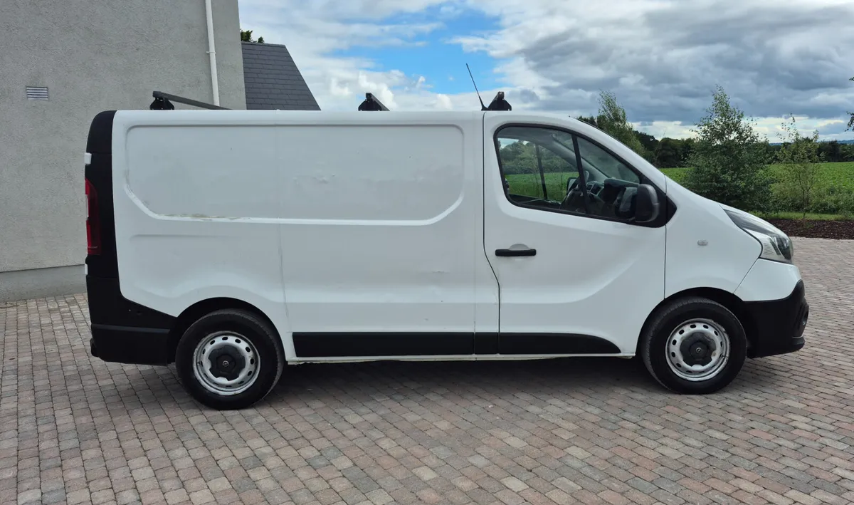 Renault Trafic 2016 - Image 4