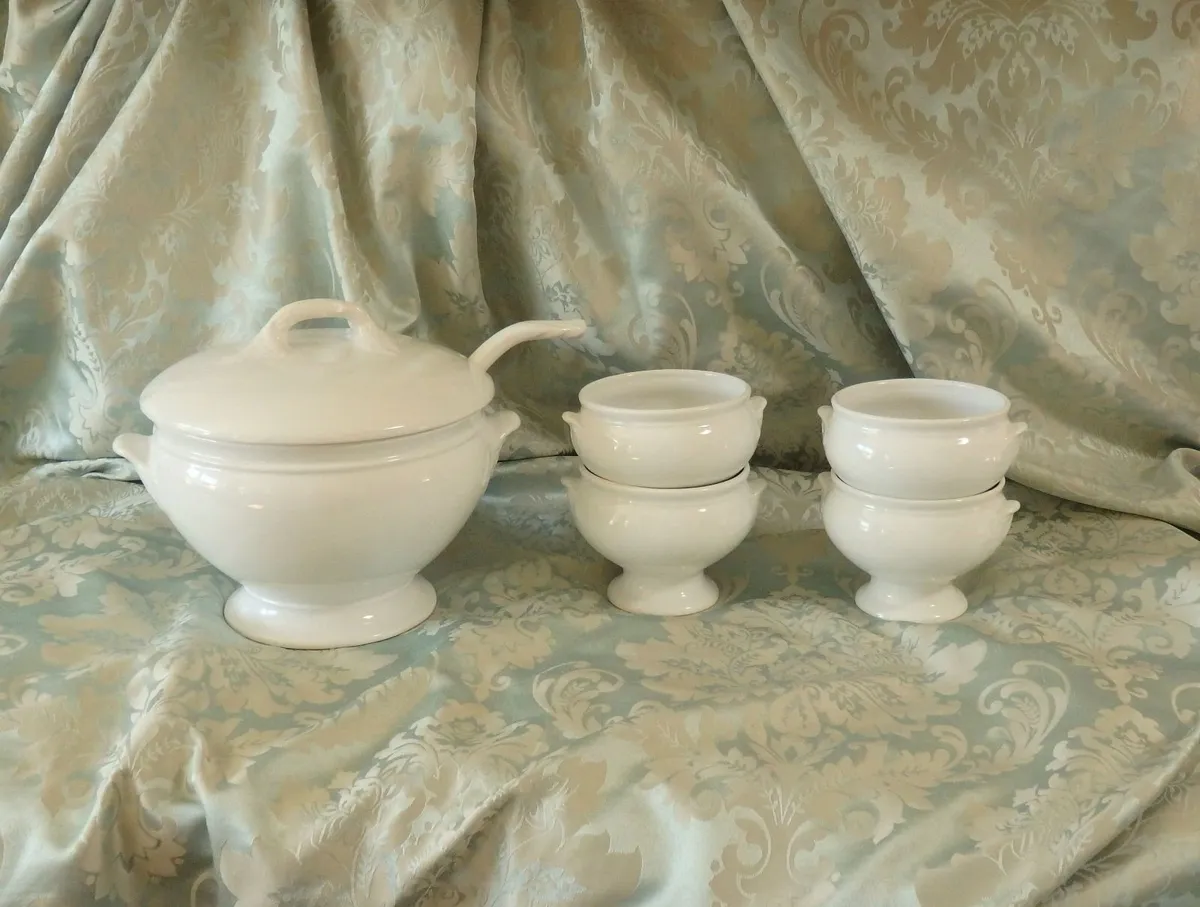 French-Style Soup Tureen & Bowl Set - Image 1