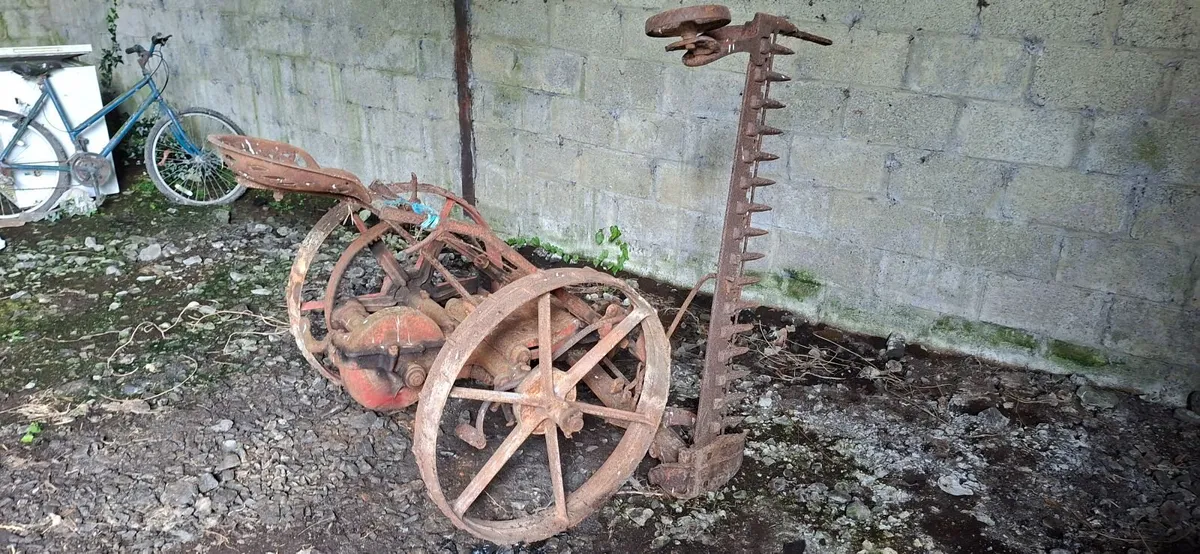 Pearse  Horse drawn finger bar mower - Image 4