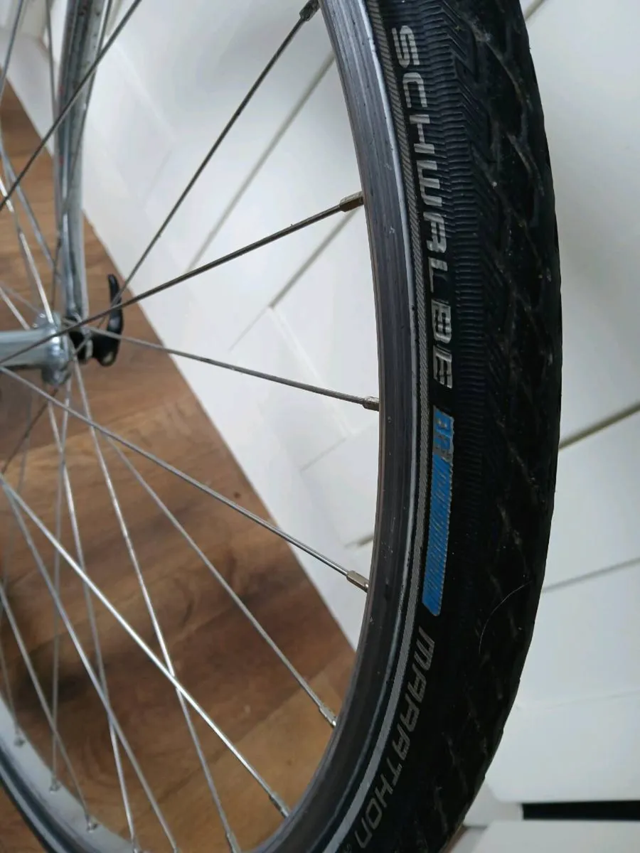 Dawes Galaxy Touring Bike - Image 4
