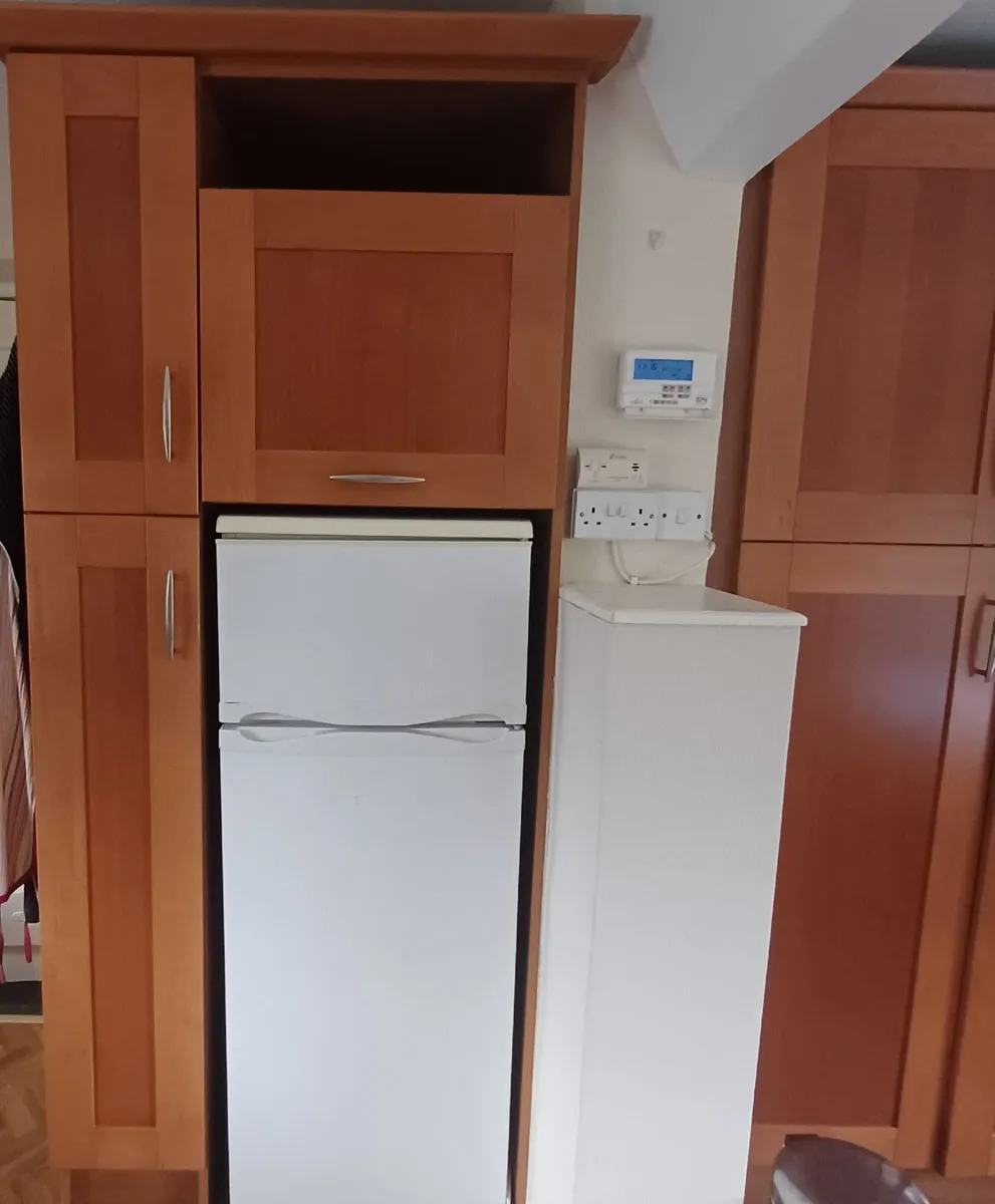 Kitchen Units - Image 1