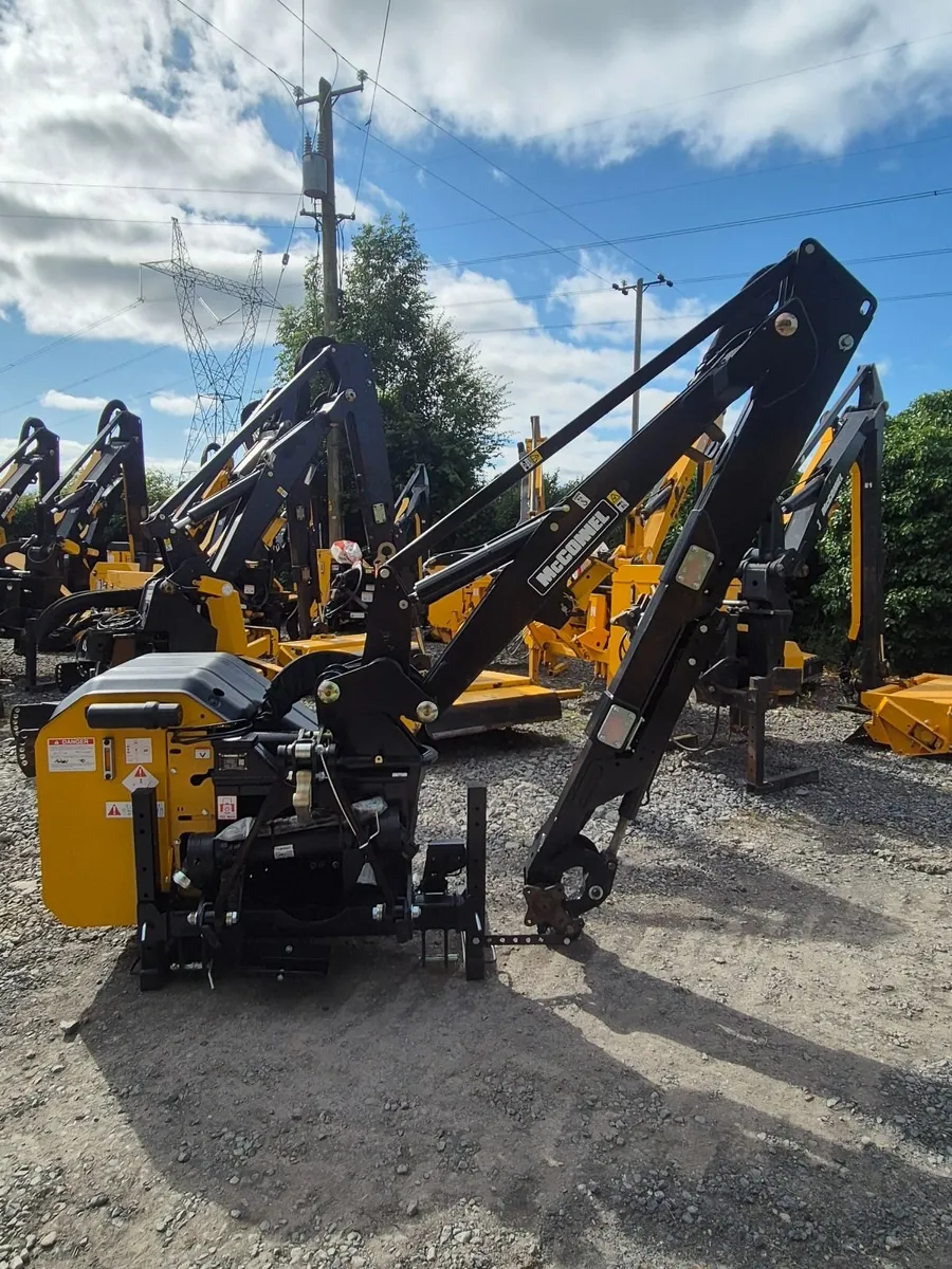Mcconnel PA6567T Hedgecutter **New** - Image 2