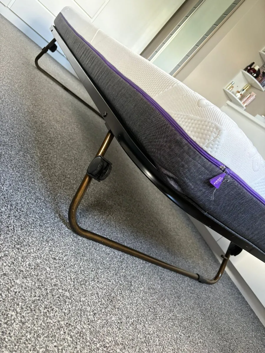 Bed/Mattress - Image 2