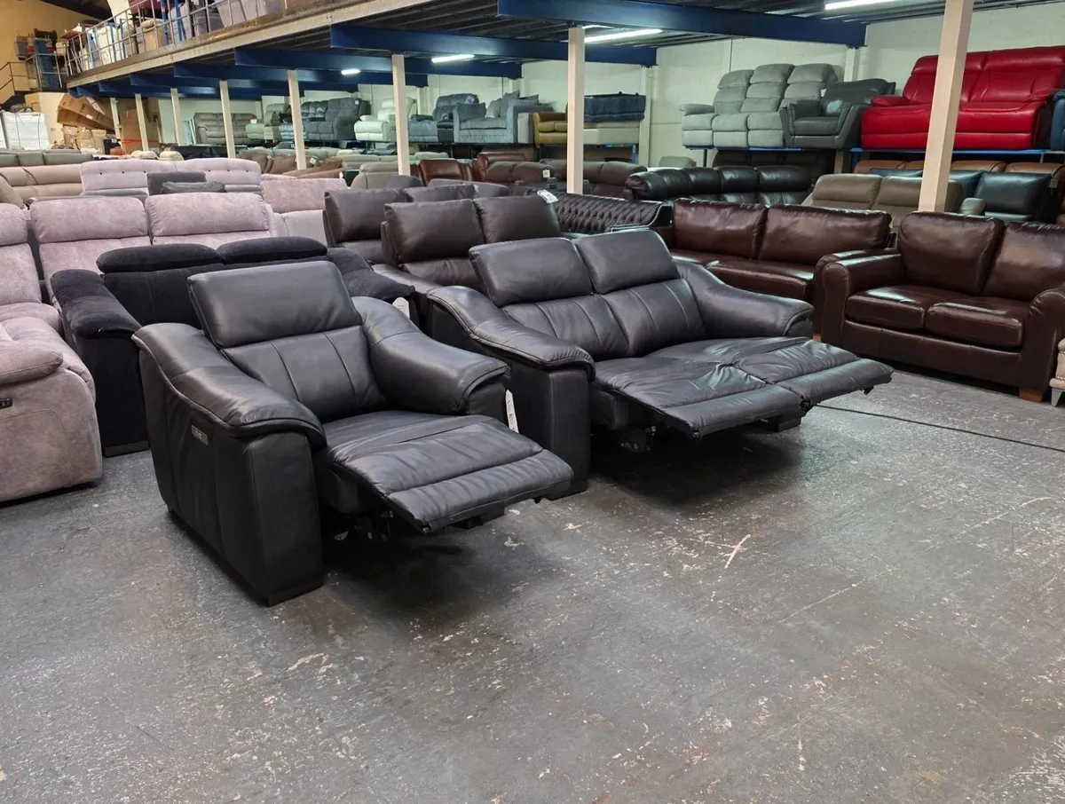 Carrera navy leather electric sofa and chair - Image 1