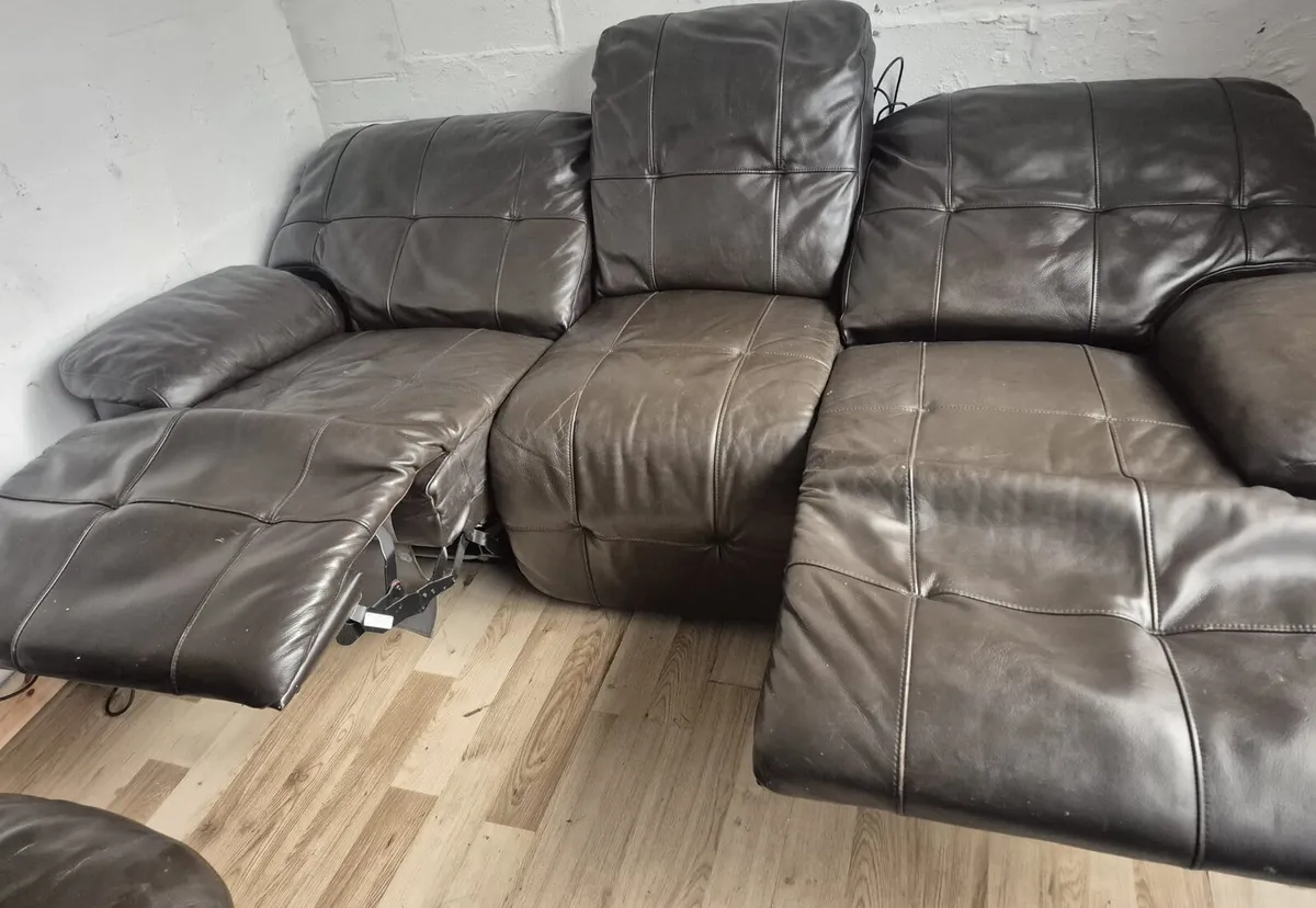 Electric recliners 3.2.1 ,Delivery possible - Image 2