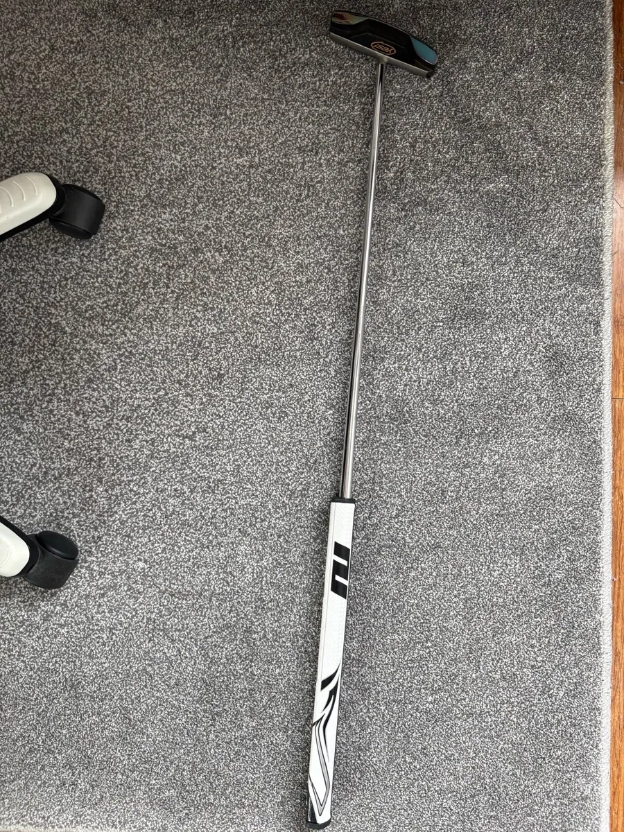 Yes! C groove putter - Image 1