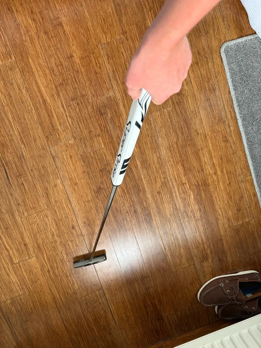 Yes! C groove putter - Image 4
