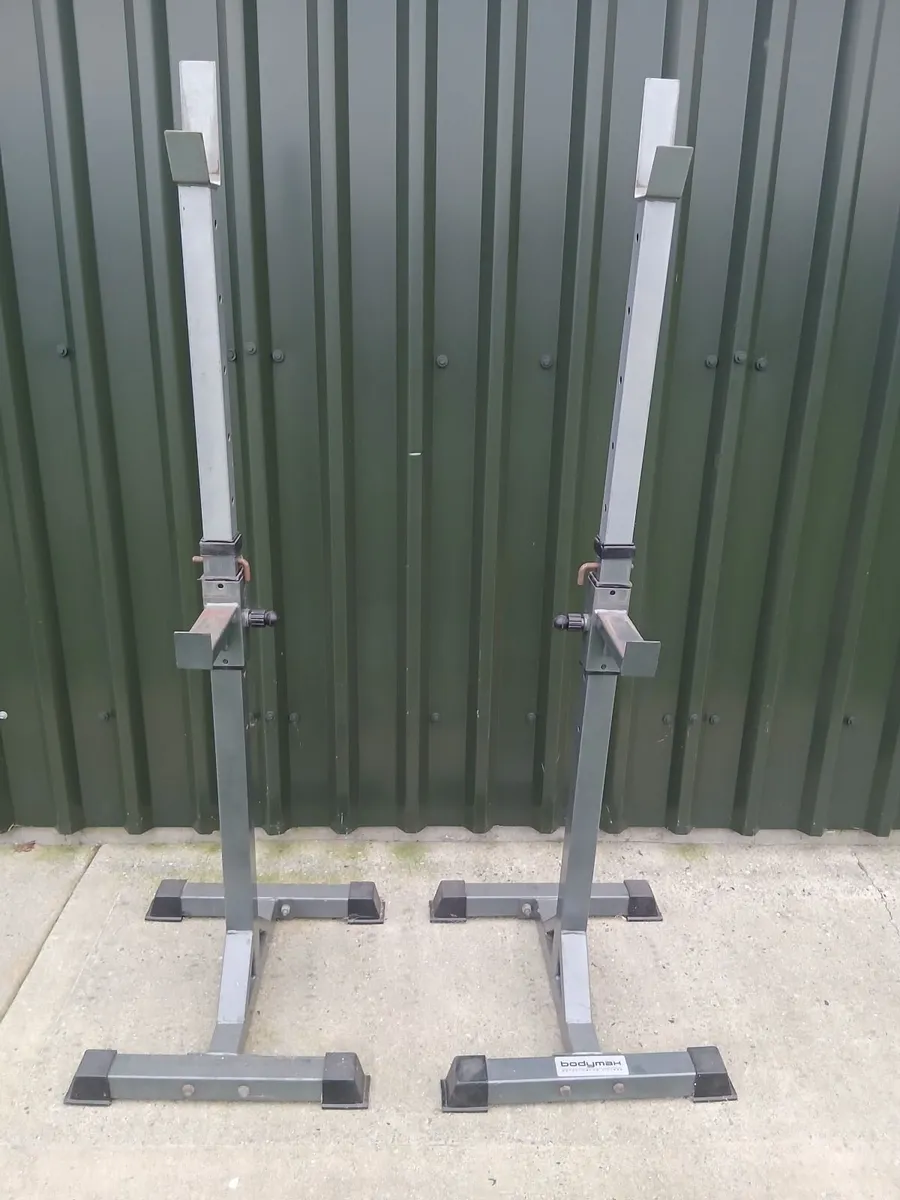 squat rack