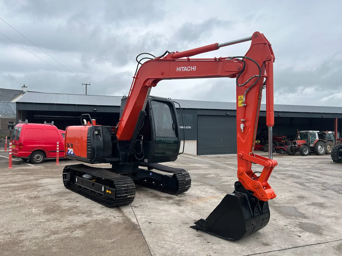 2014 Hitachi Zaxis 70 - Image 2