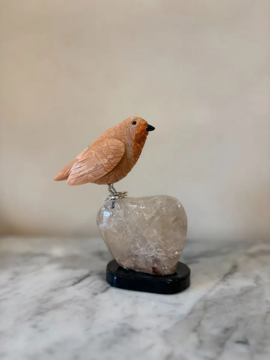 🍂 Hand-Carved Gemstone European Robin on Polished - Image 1