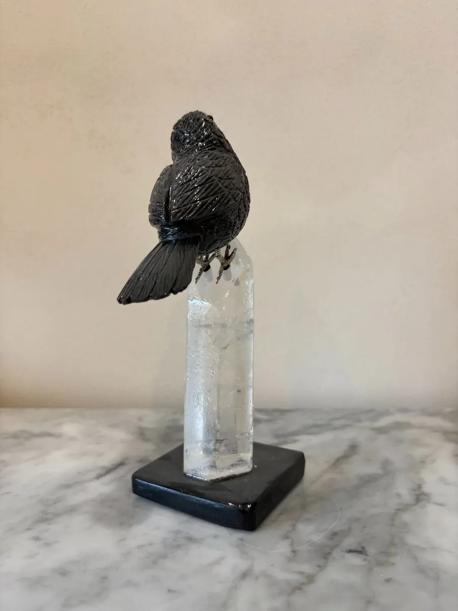 🐦 Hand-Carved Gemstone Blackbird - Image 4