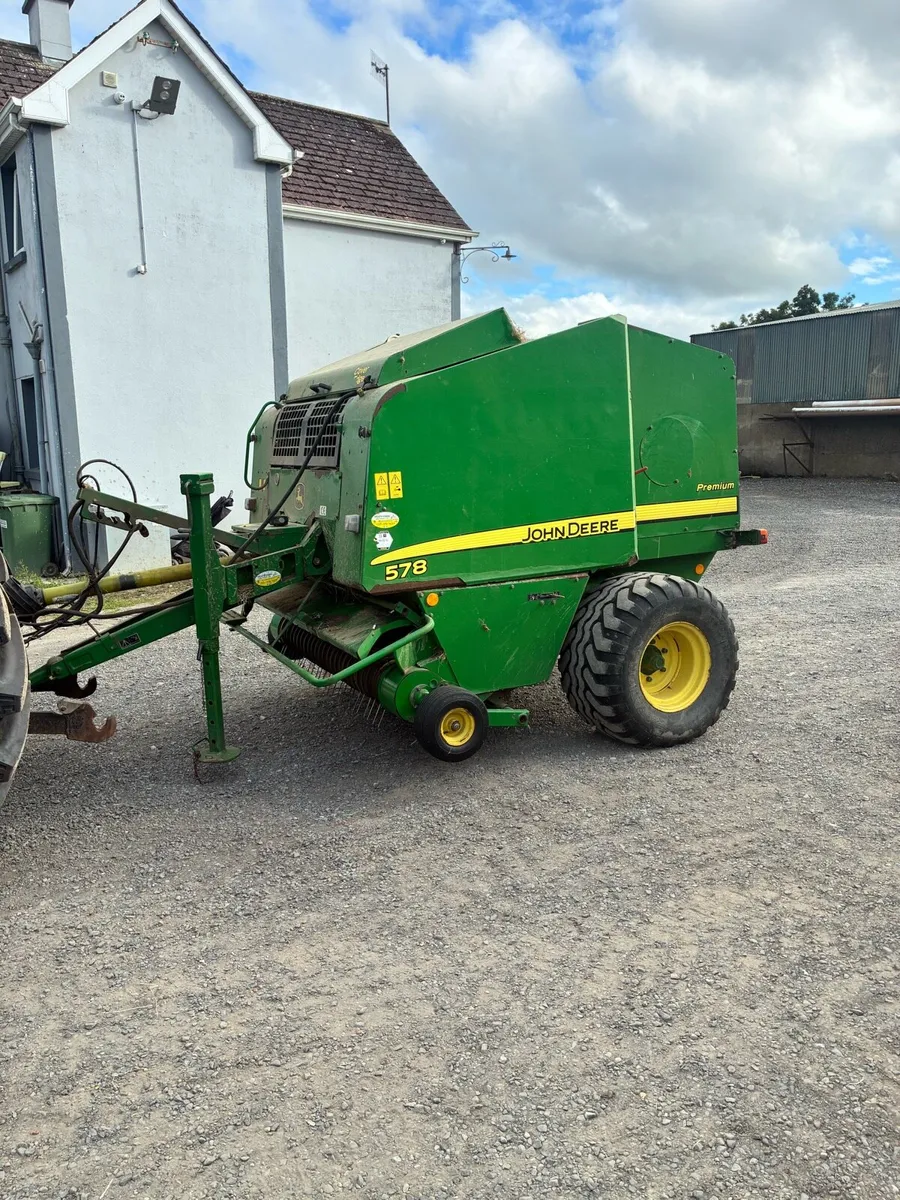 John Deere 578 round baler - Image 2