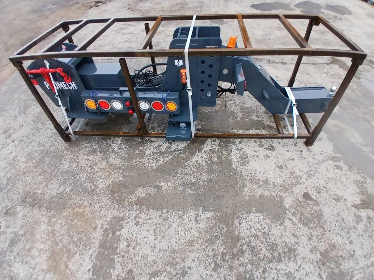 Fifth wheel wrecker - Image 1