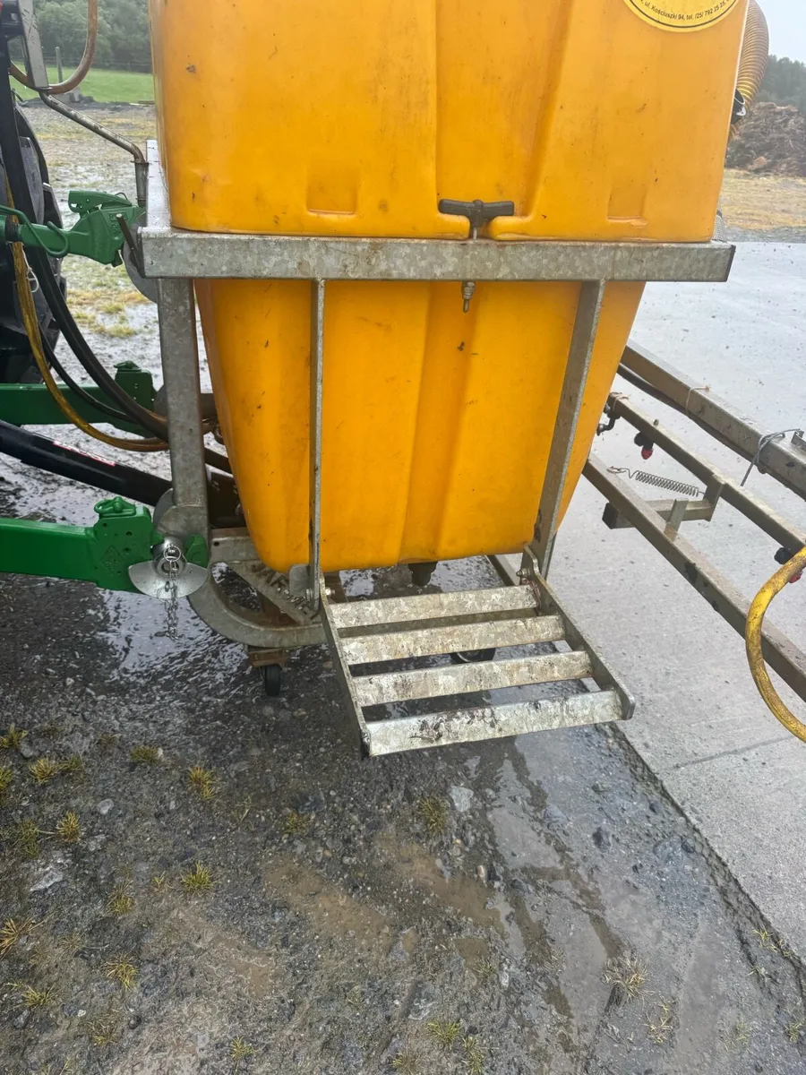 Tractor Boom Sprayer - Image 2