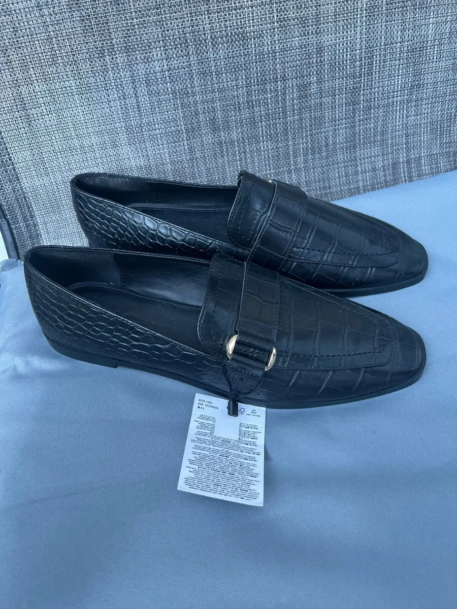 Ladies BNWT shoes size 5 €15 reduced - Image 4