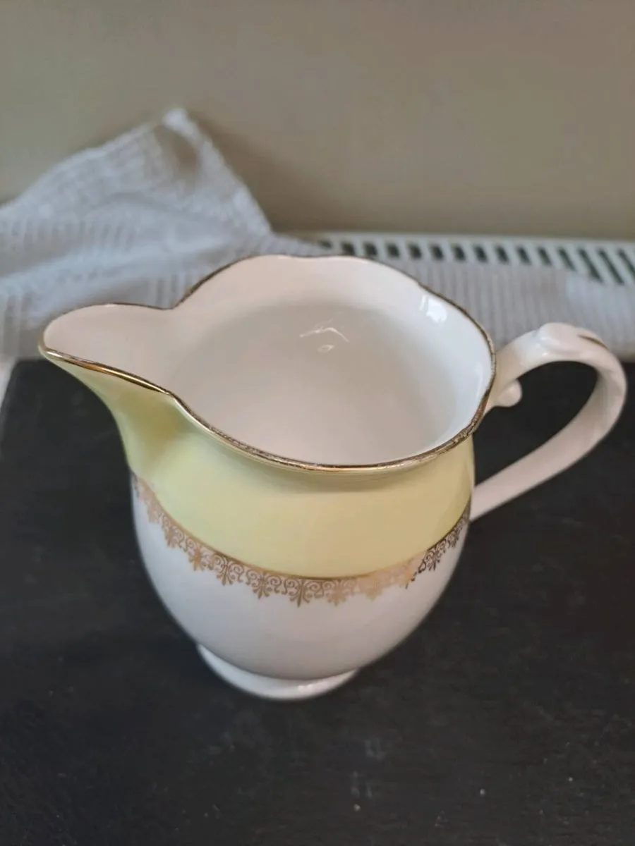 Royal Grafton Bone China Milk Jug - Image 2