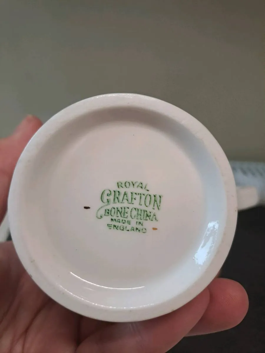 Royal Grafton Bone China Milk Jug - Image 4