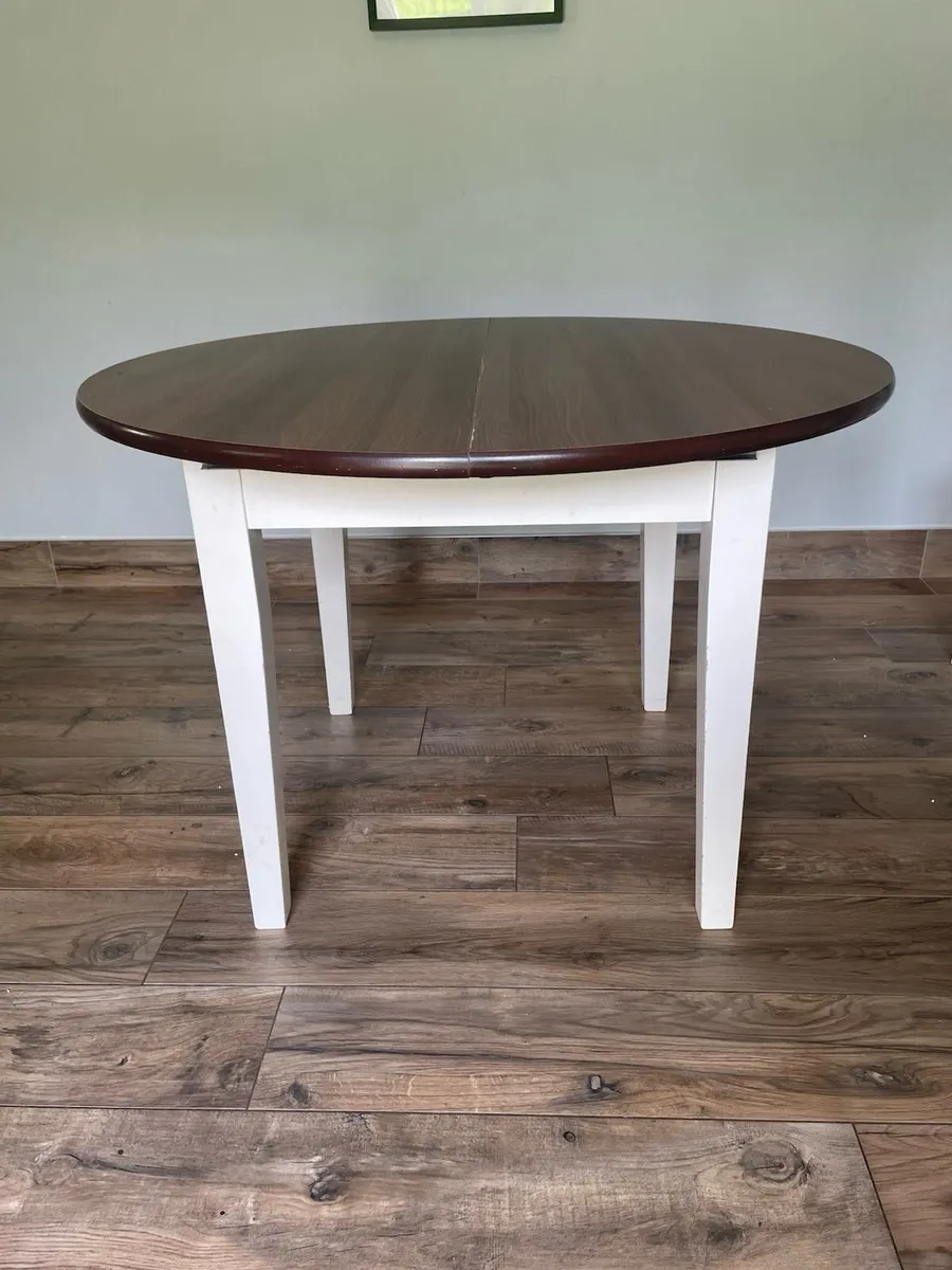 Dining table &  4 chairs - Image 2