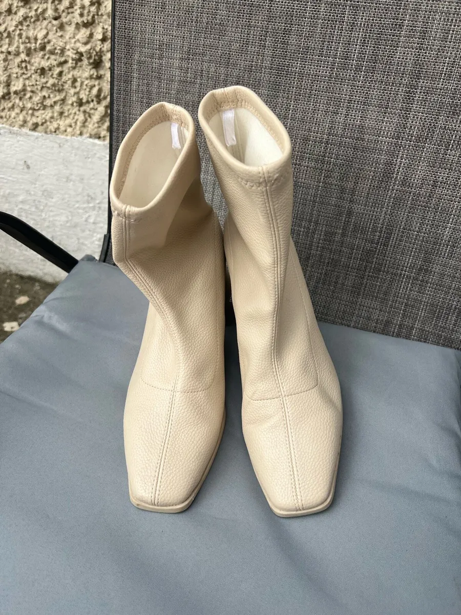 Ladies stunning boots size 6 €5 - Image 4